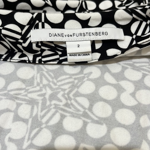 Diane Von Furstenberg New Julian Two Stars and Polka Dots Wrap Dress - Picture 8 of 9